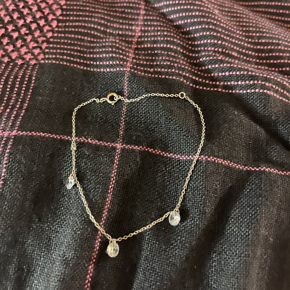 Silver bracelet with Crystal‎ Accents